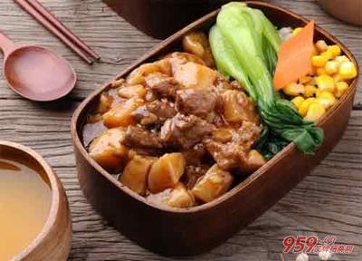 投資龍蝦飯外賣項(xiàng)目的可靠性與企業(yè)投資管理分析